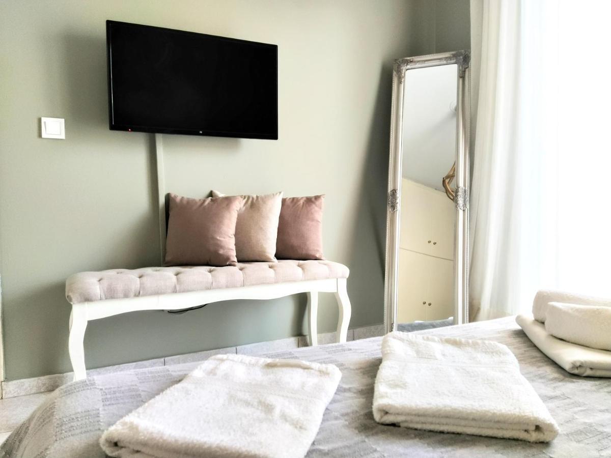 Elia Apartments Athena Bagian luar foto